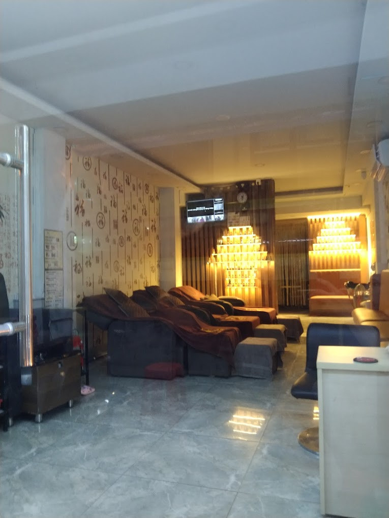 Cho thuê Mặt bằng MT Cống Quỳnh, P. PNL Q1.